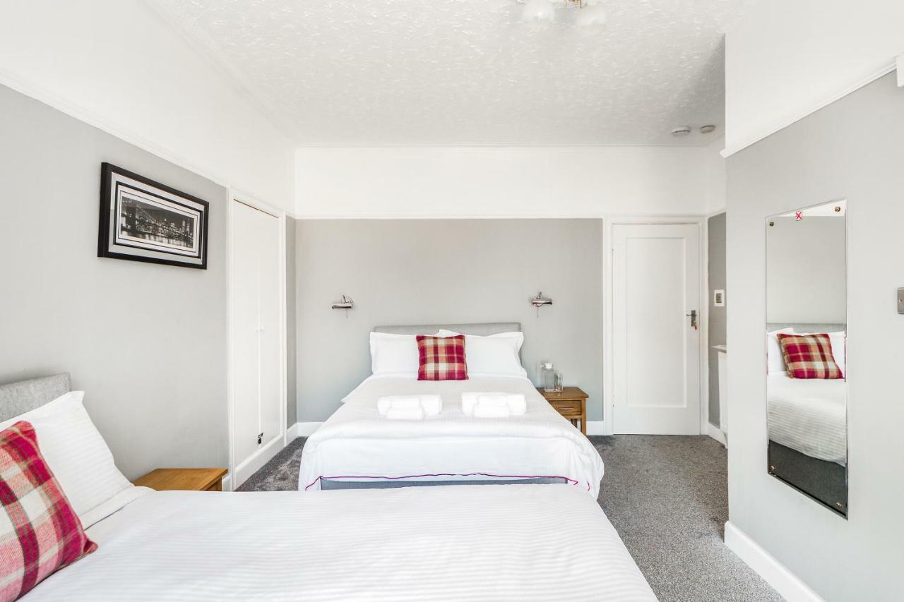 Bed and Breakfast Wee White House Эдинбург Экстерьер фото